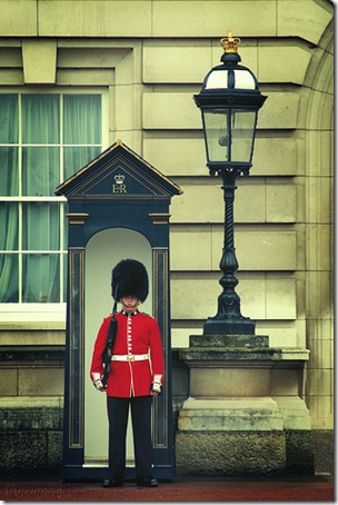 Change of London guard