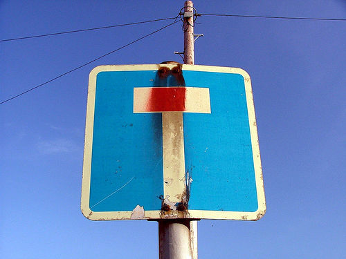 dead-end-sign_by_Andrew-Mason